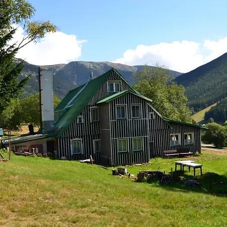 Maison d'hôtes Enzian Špindlerŭv Mlýn
